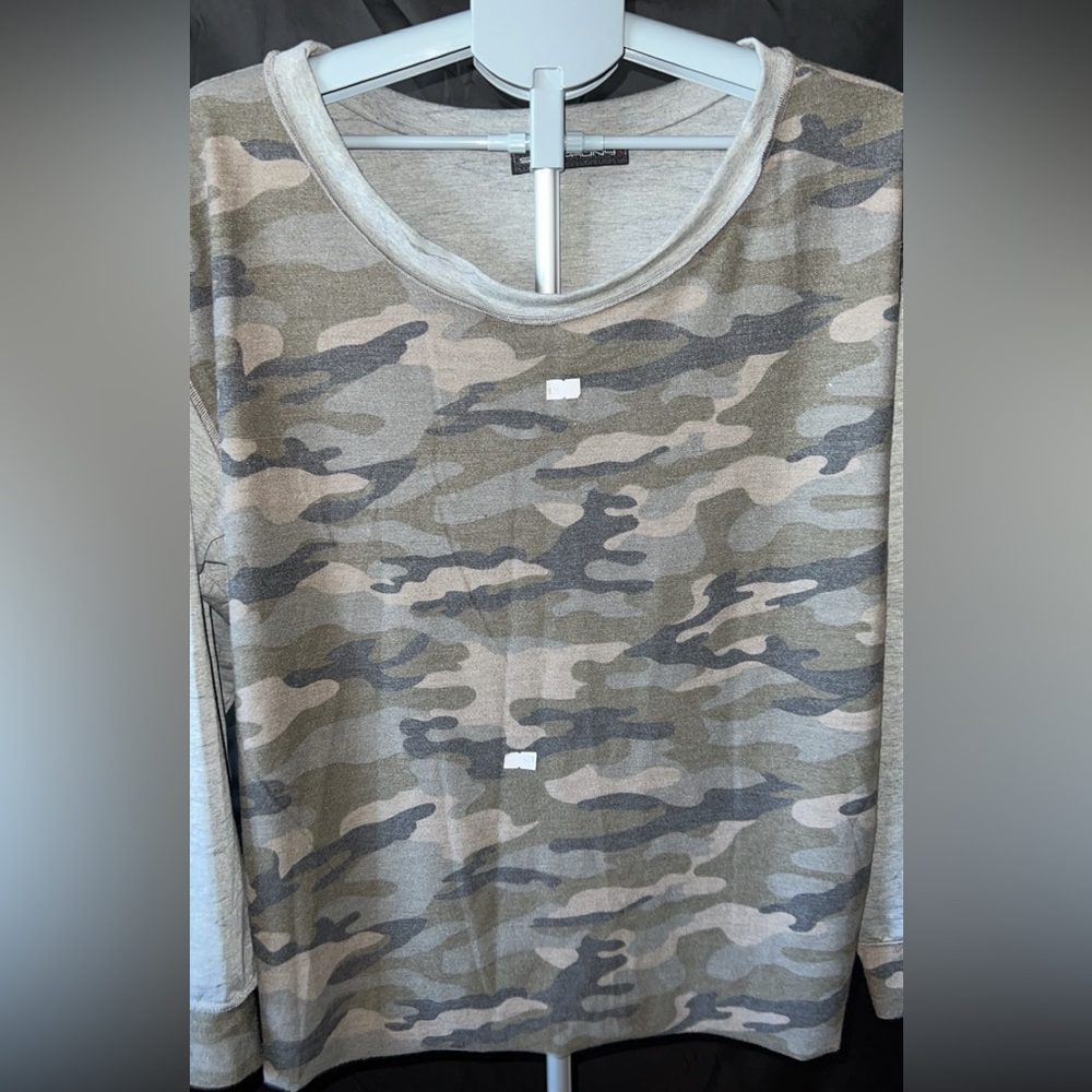 New! Camo Lounge Set - Picture 5 of 11